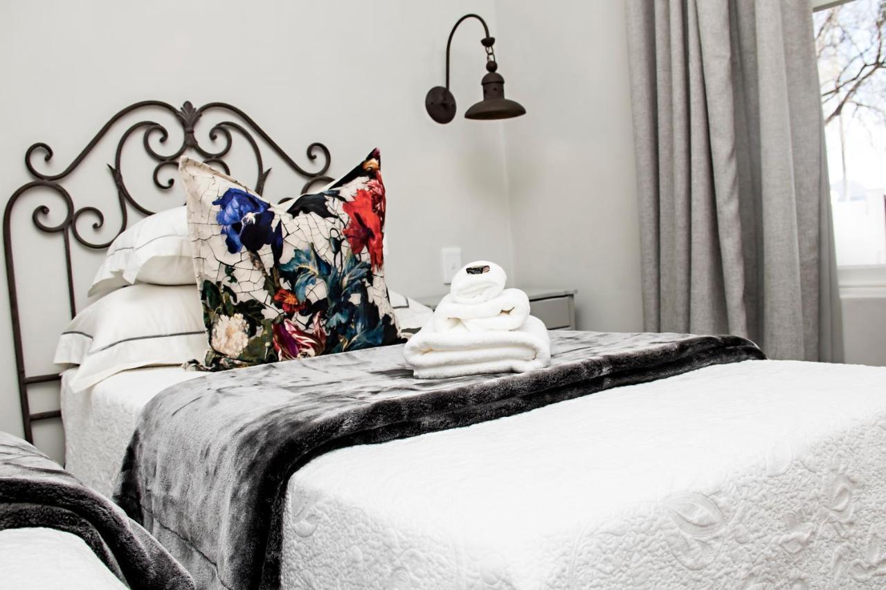 French Karoo Guesthouse 보퍼트웨스트 외부 사진